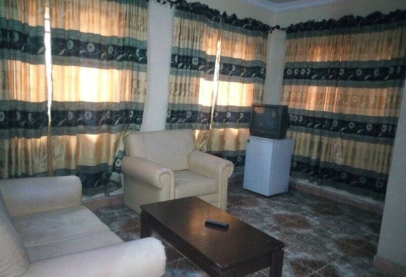 هتل De Lawrence Court And Suites Abeokuta