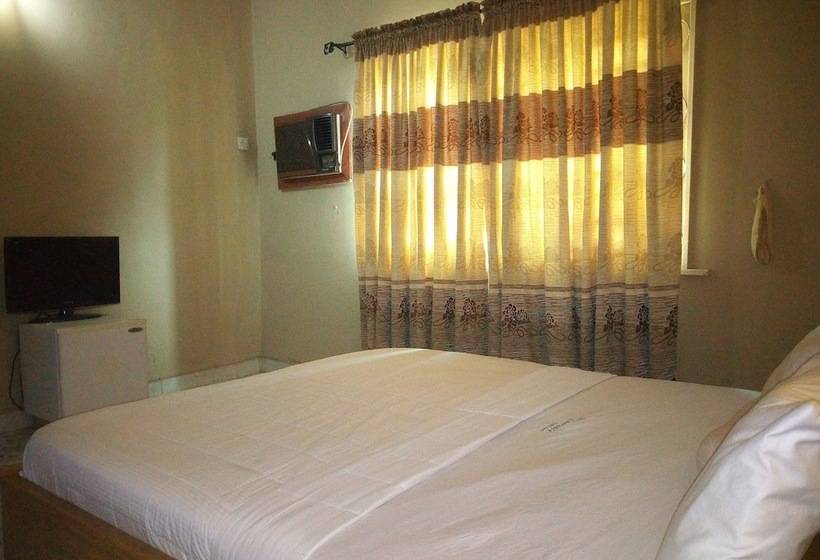 هتل De Lawrence Court And Suites Abeokuta