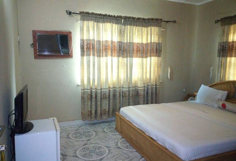 هتل De Lawrence Court And Suites Abeokuta