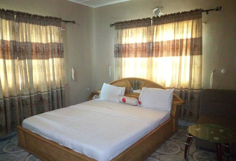 هتل De Lawrence Court And Suites Abeokuta