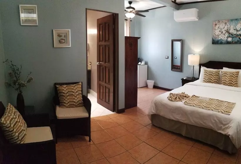 Hotelli Espadilla Gardens