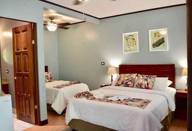 Hotelli Espadilla Gardens