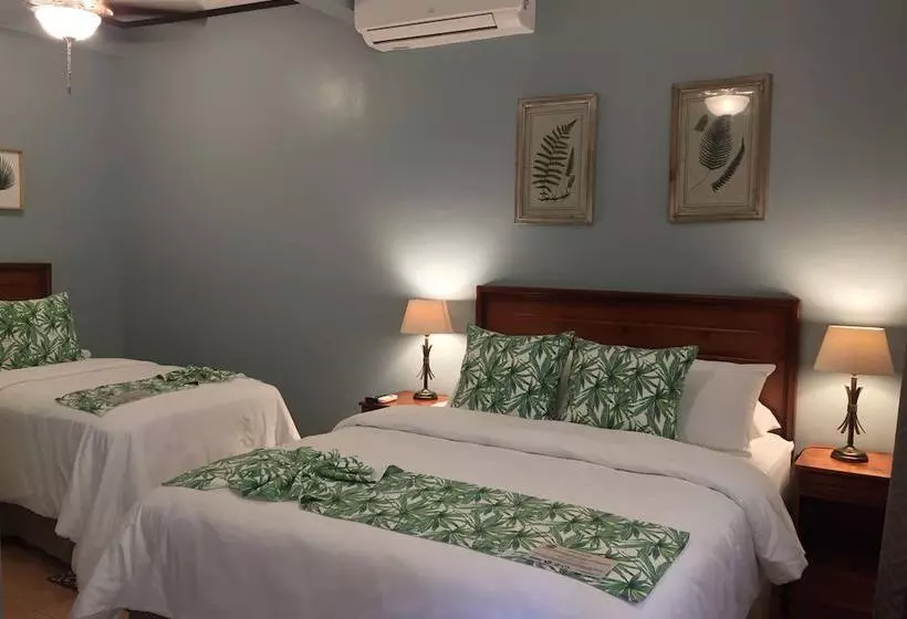 Hotelli Espadilla Gardens