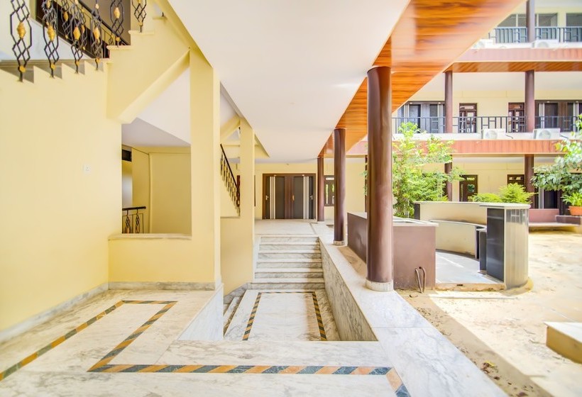 호텔 Fabexpress Goyal Inn