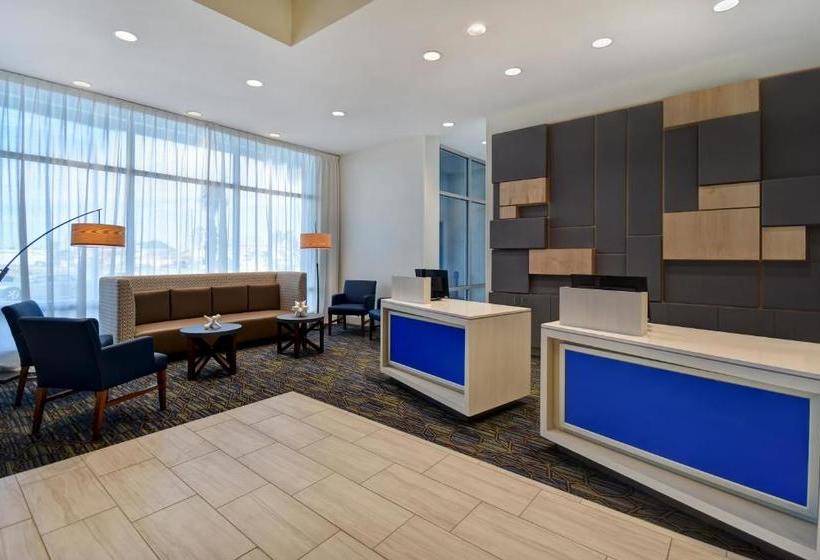 فندق Holiday Inn Express & Suites Galveston Beach, An Ihg