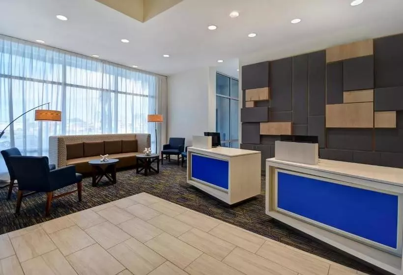Hotelli Holiday Inn Express & Suites   Galveston Beach, An Ihg