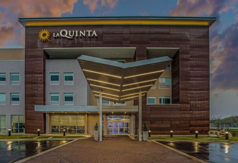 בית מלון כפרי La Quinta Inn & Suites By Wyndham Miramar Beachdestin