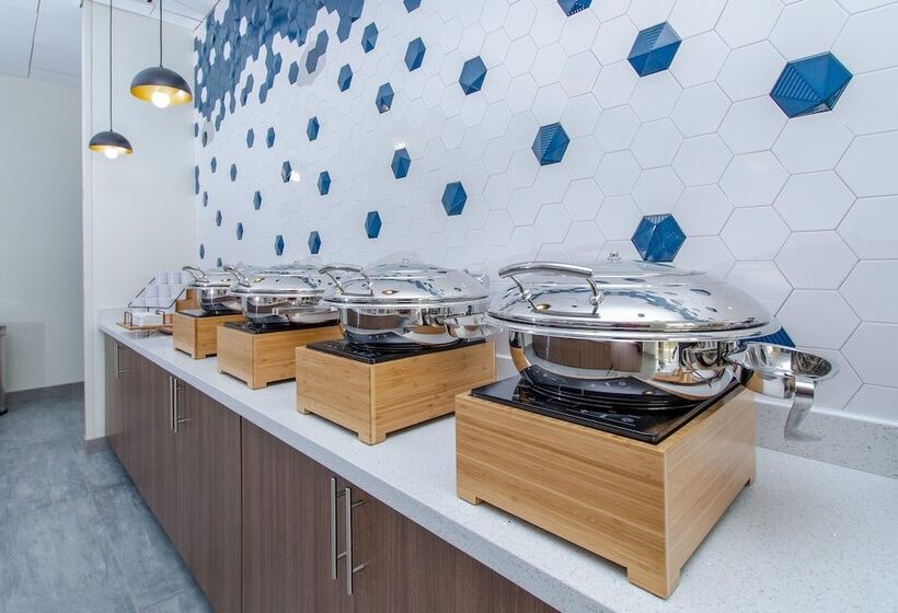 בית מלון כפרי La Quinta Inn & Suites By Wyndham Miramar Beachdestin