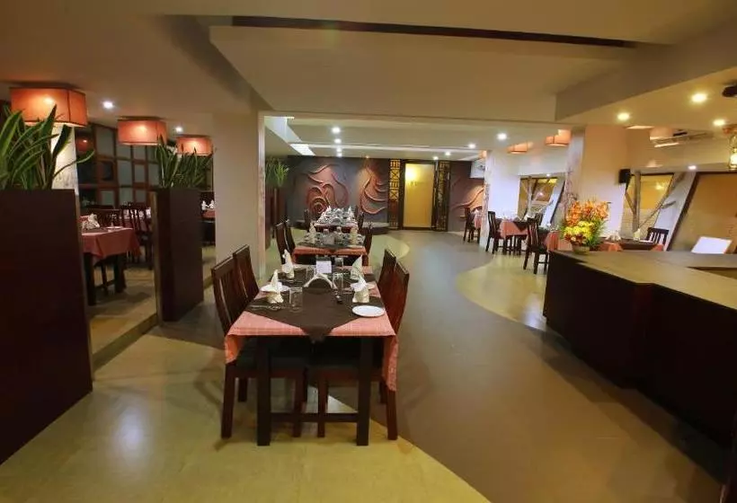 ホテル Manuelsons Malabar Palace