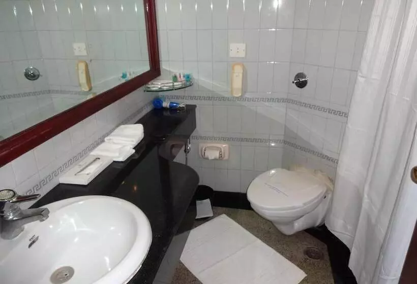 ホテル Manuelsons Malabar Palace