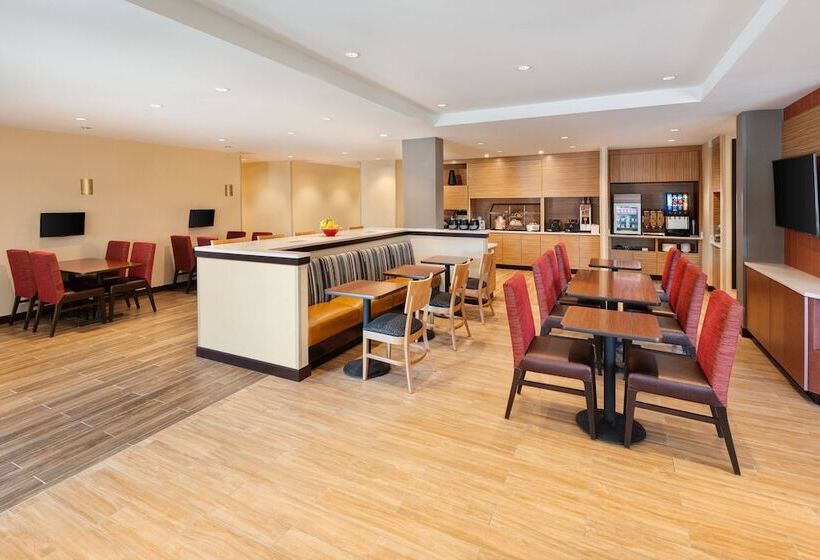 Отель Towneplace Suites Atlanta Lawrenceville