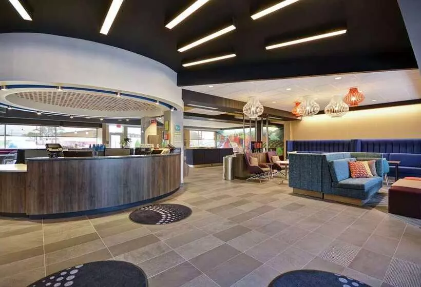 ホテル Tru By Hilton Winchester