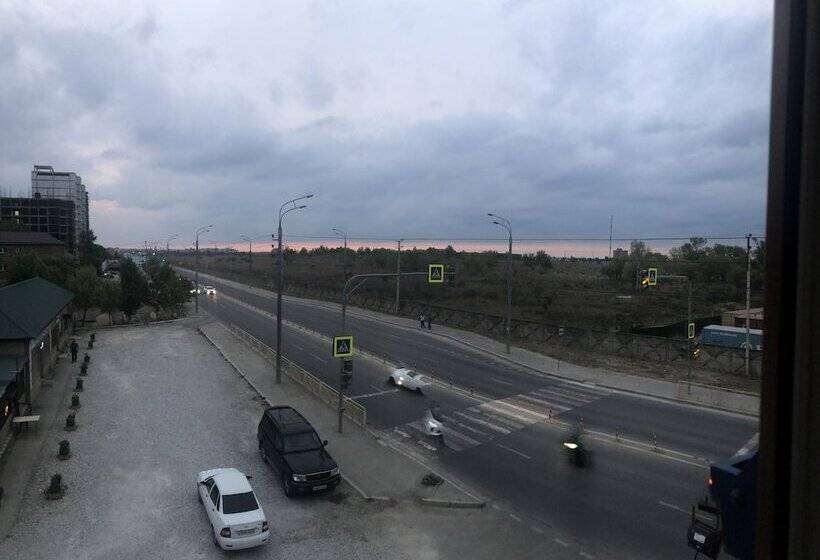 هتل U Iliyasa Inn