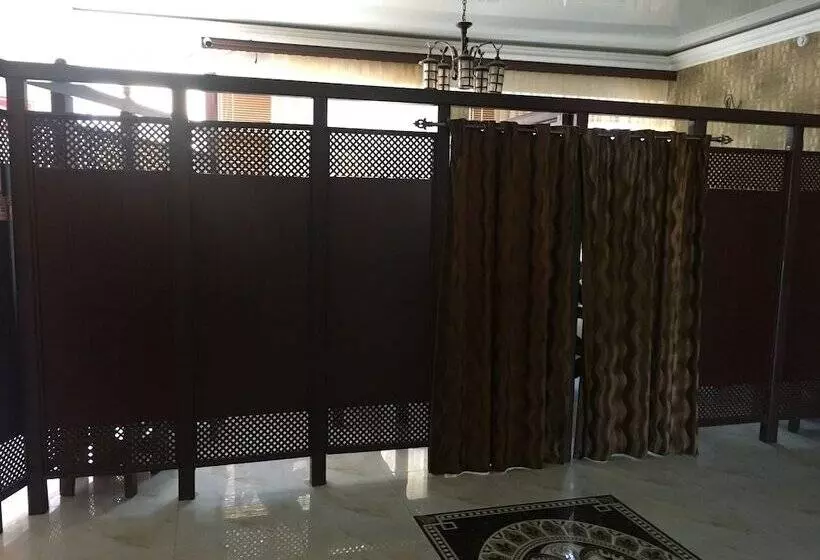 ホテル U Iliyasa Inn