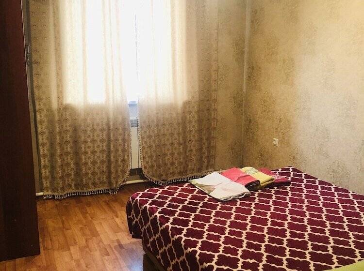 هتل U Iliyasa Inn