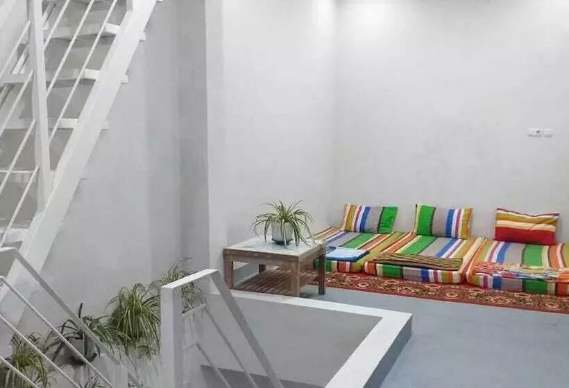 Majatalo Jingga Guesthouse