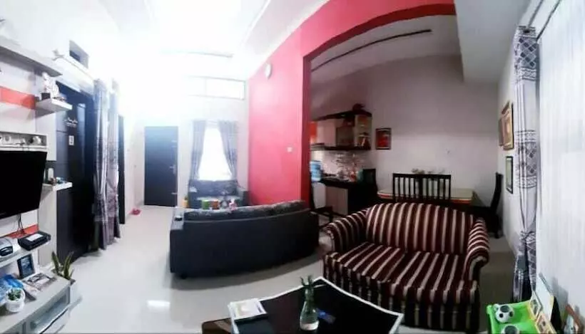 Majatalo Jingga Guesthouse