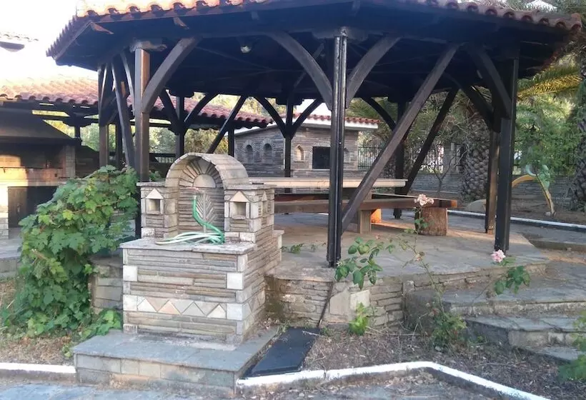 Majatalo Petra Mare Suites Natural Resort