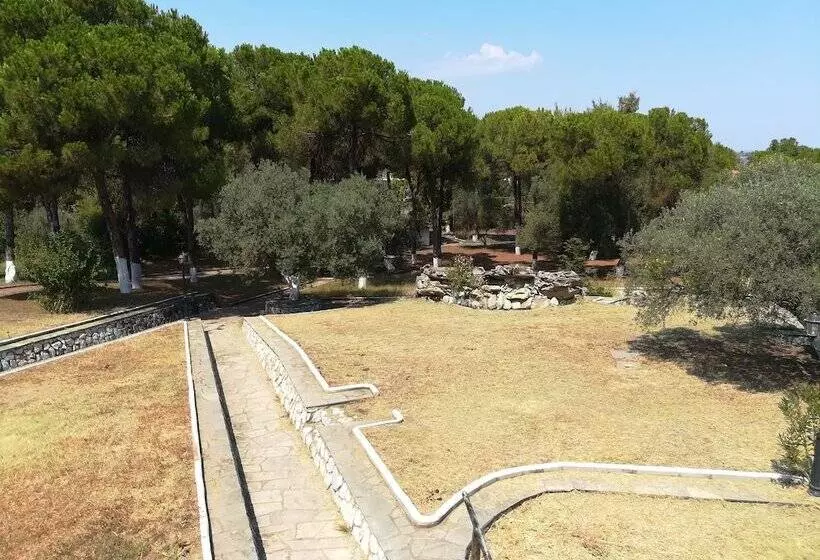 Majatalo Petra Mare Suites Natural Resort