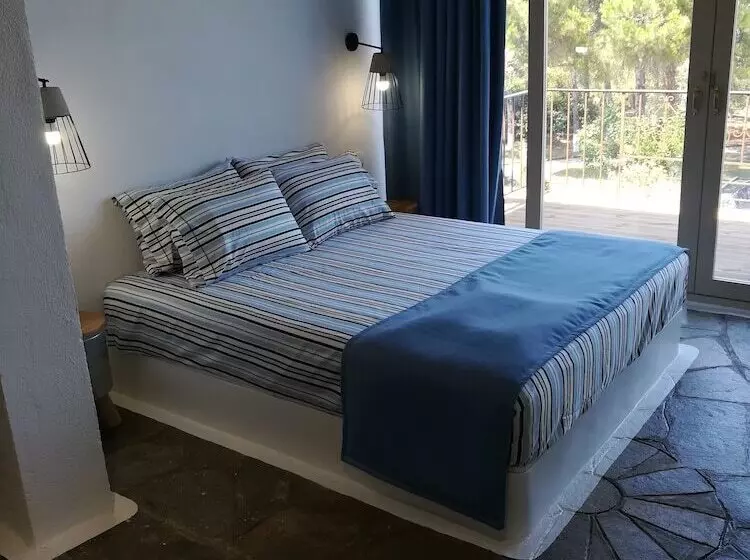 Majatalo Petra Mare Suites Natural Resort