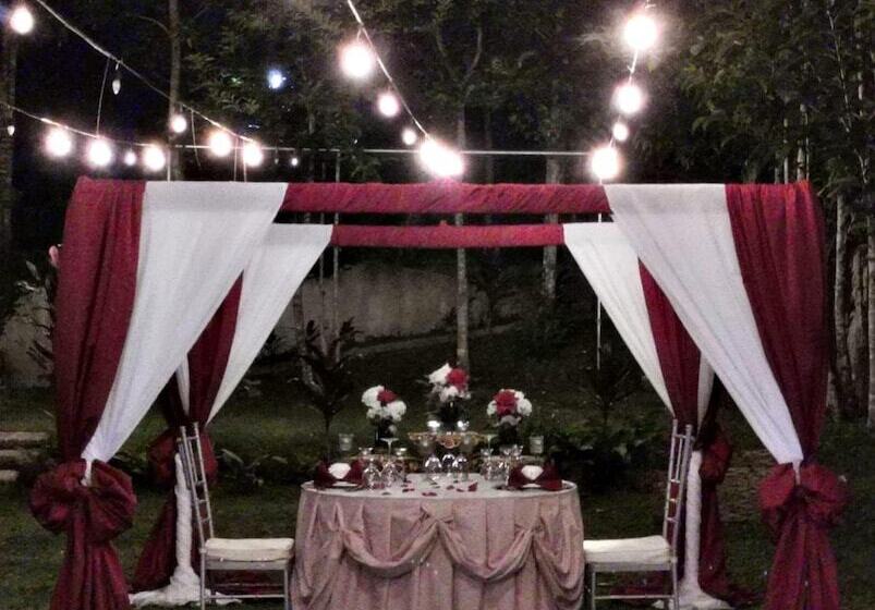 호텔 Asian Village Tagaytay