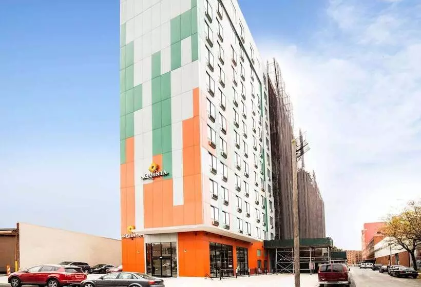 Hotelli La Quinta Inn And Suites By Wyndham Long Island City