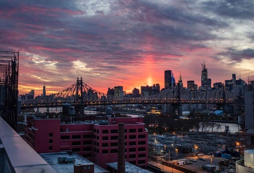 فندق La Quinta Inn And Suites By Wyndham Long Island City