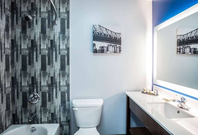 فندق La Quinta Inn And Suites By Wyndham Long Island City