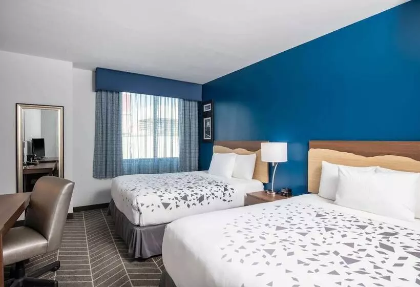 Hotelli La Quinta Inn And Suites By Wyndham Long Island City