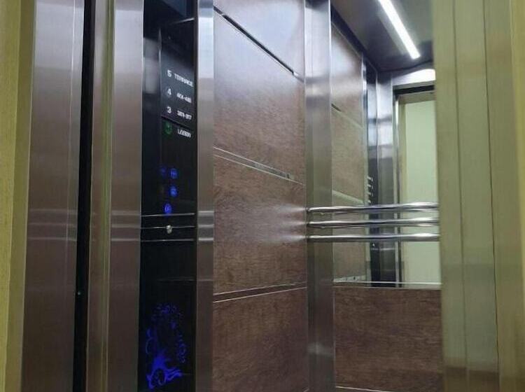 هتل Reikartz Xon Tashkent