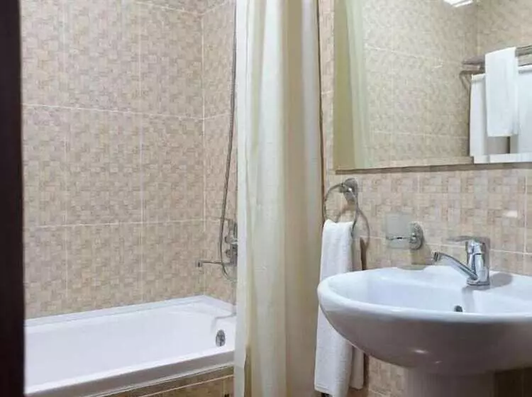 هتل Reikartz Xon Tashkent
