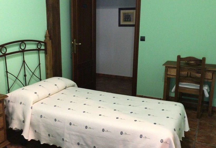 פנסיון Molino Solapeña