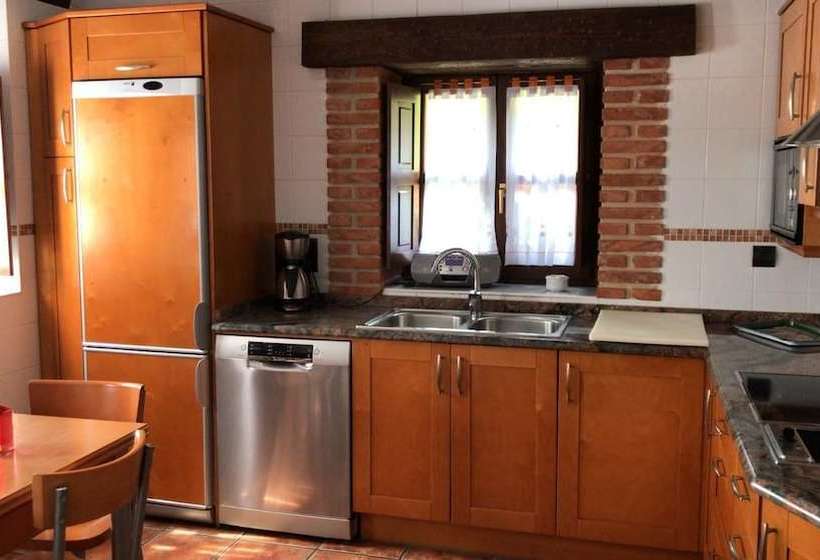 פנסיון Molino Solapeña