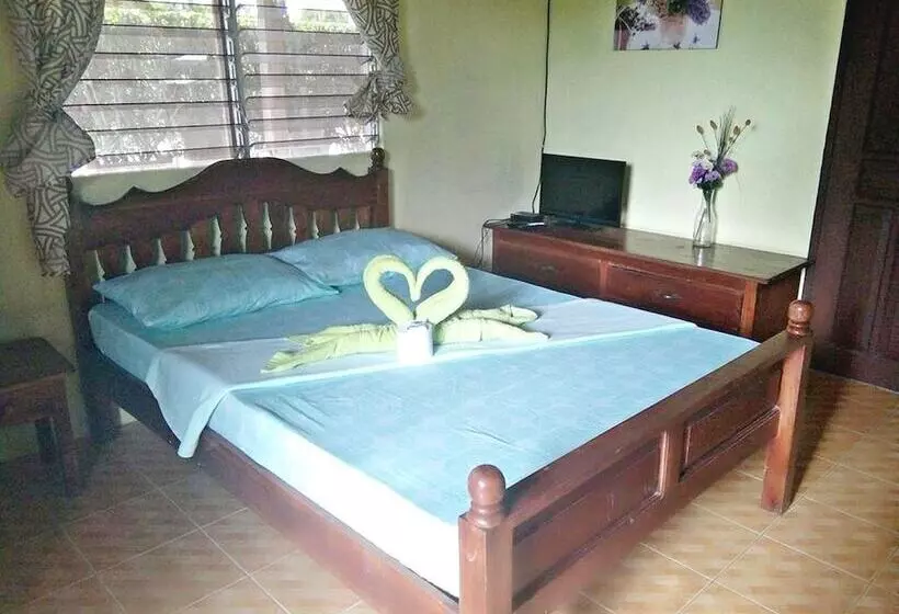 پانسیون Sisters Inn