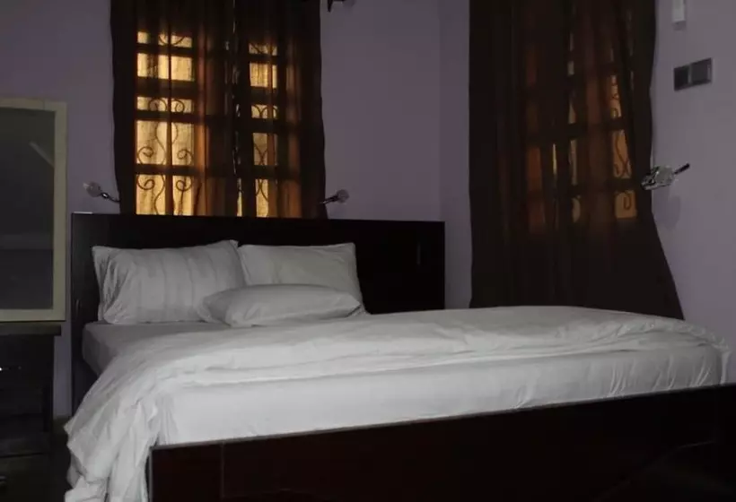 Ayoluyem