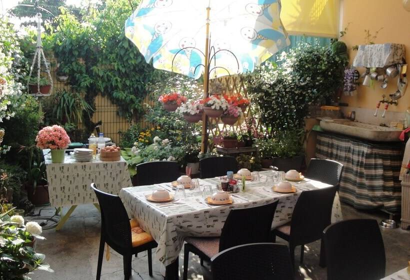 住宿加早餐  The Queen Tower