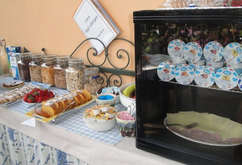 住宿加早餐  The Queen Tower