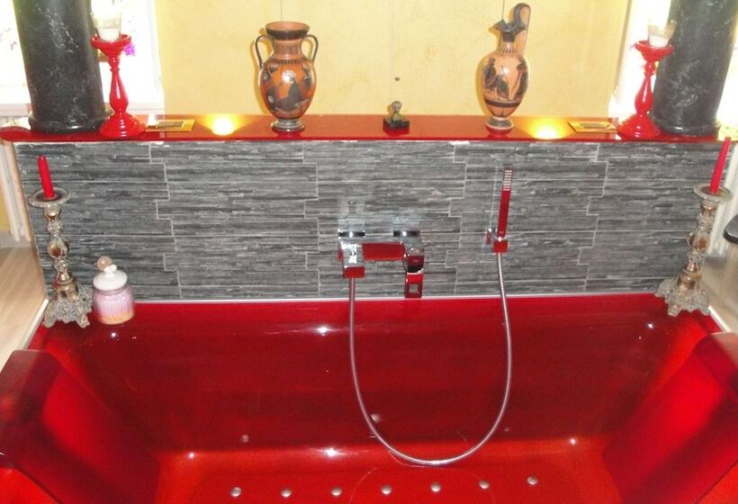 住宿加早餐  The Queen Tower