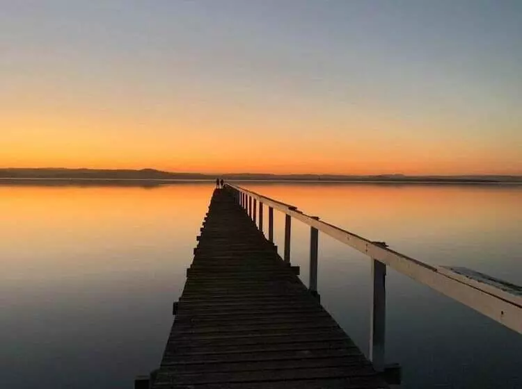 Central Jetty Motel