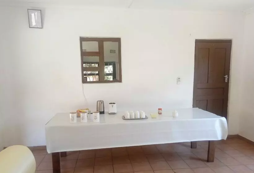 مسافرخانه Pamyesu Rest Haven