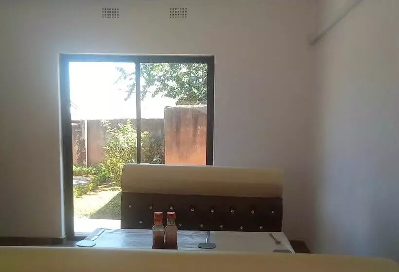 مسافرخانه Pamyesu Rest Haven