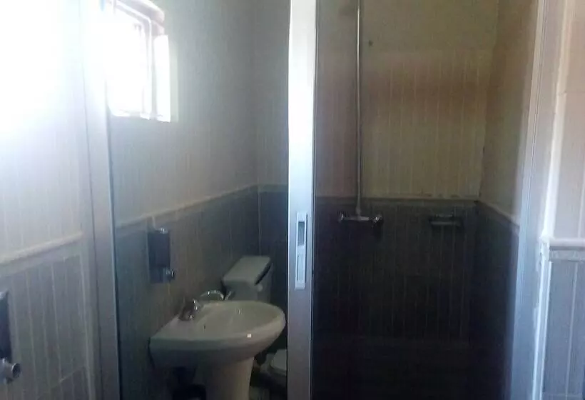 مسافرخانه Pamyesu Rest Haven