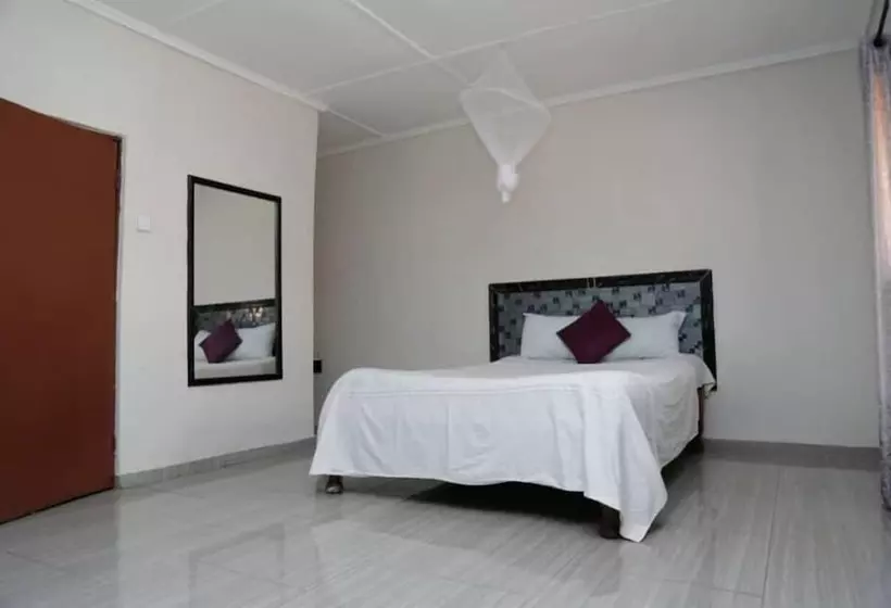 مسافرخانه Pamyesu Rest Haven