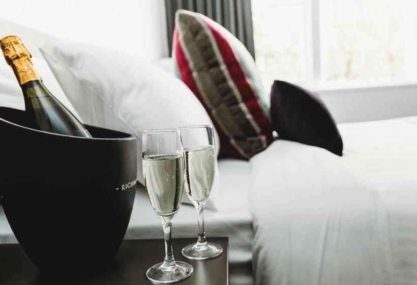 Coniston Hotel Wollongong