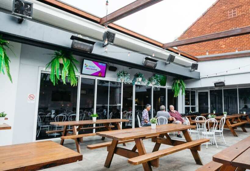 Coniston Hotel Wollongong