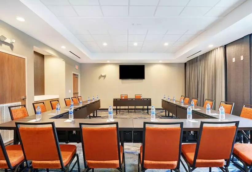 Hotelli Fairfield Inn & Suites By Marriott Houston Nasa/webster