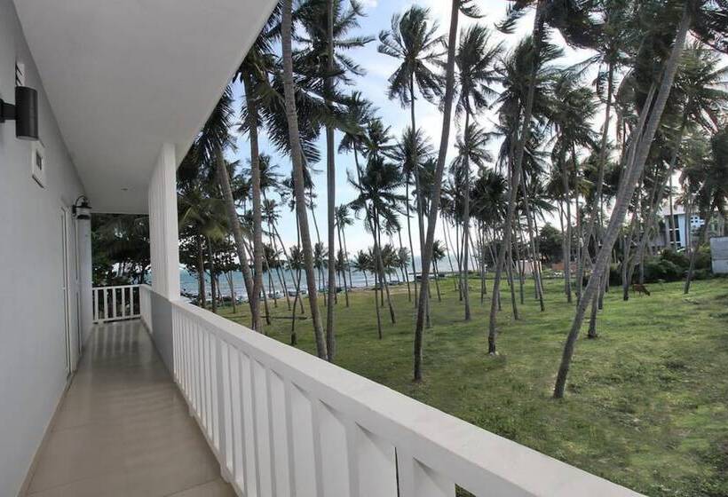 Nu Cuoi Mui Ne Hotel & Restaurant