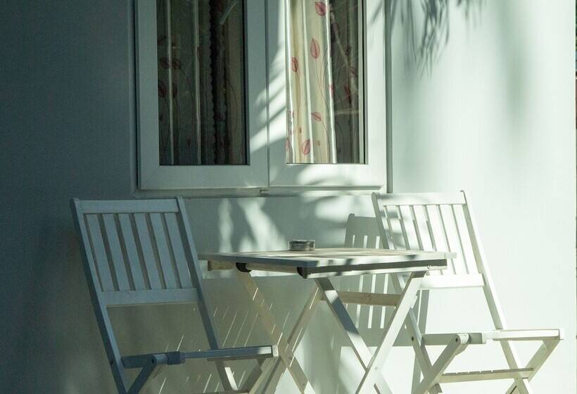 Nu Cuoi Mui Ne Hotel & Restaurant