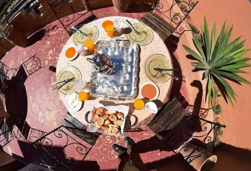 Majatalo Auberge Et Hôtel Les Amis Tafraout