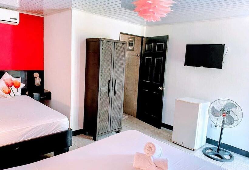 پانسیون Roca Mar Rocawelch Puerto Viejo